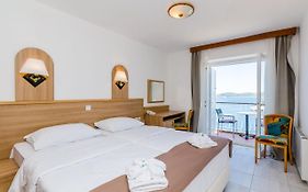 Villa Paradiso 2